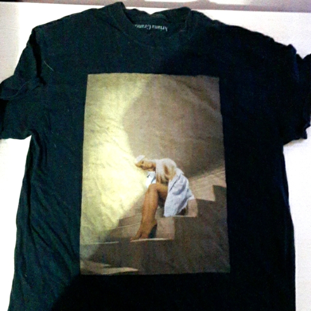Ariana Grande Sweetener Tee